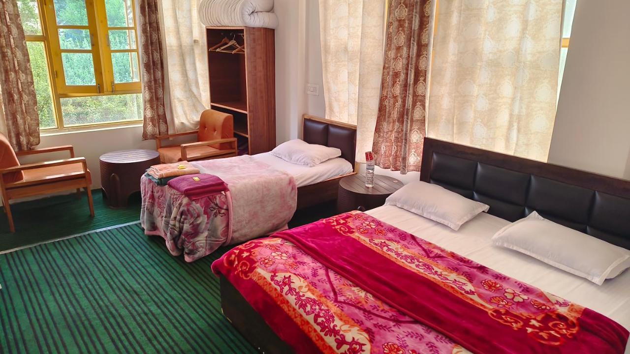 Hotel Gulmarg Residency, Kunzer Gulmarg Exterior foto