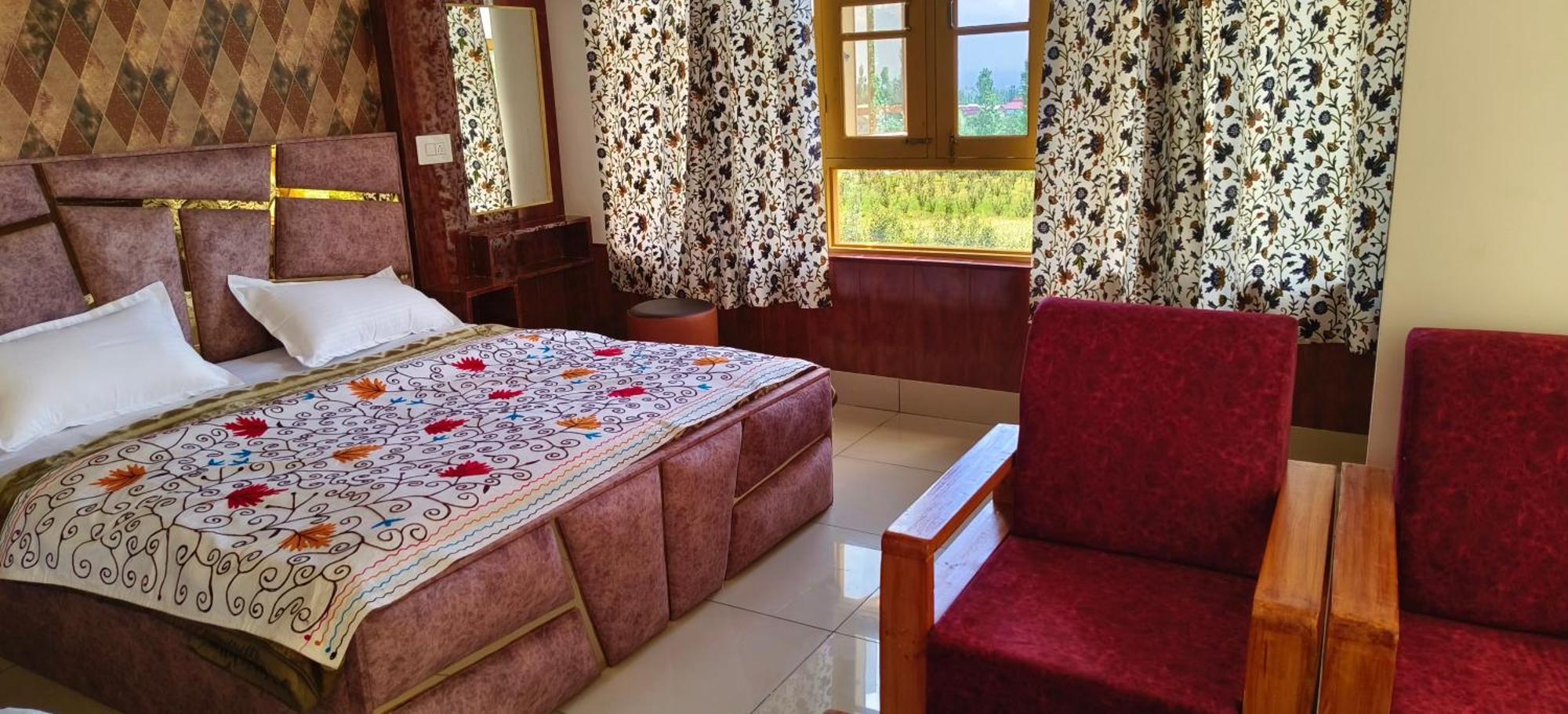 Hotel Gulmarg Residency, Kunzer Gulmarg Zimmer foto
